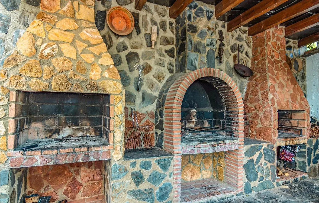 Amazing Home In Mecina Bombaron With Wifi Holiday home